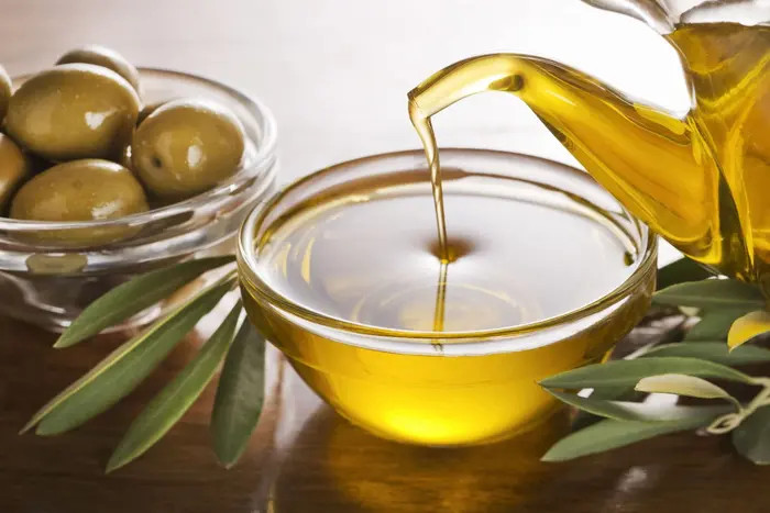 OLIVE OIL & VINEGAR 